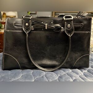 Liz Claiborne beautiful black purse with bow, leather